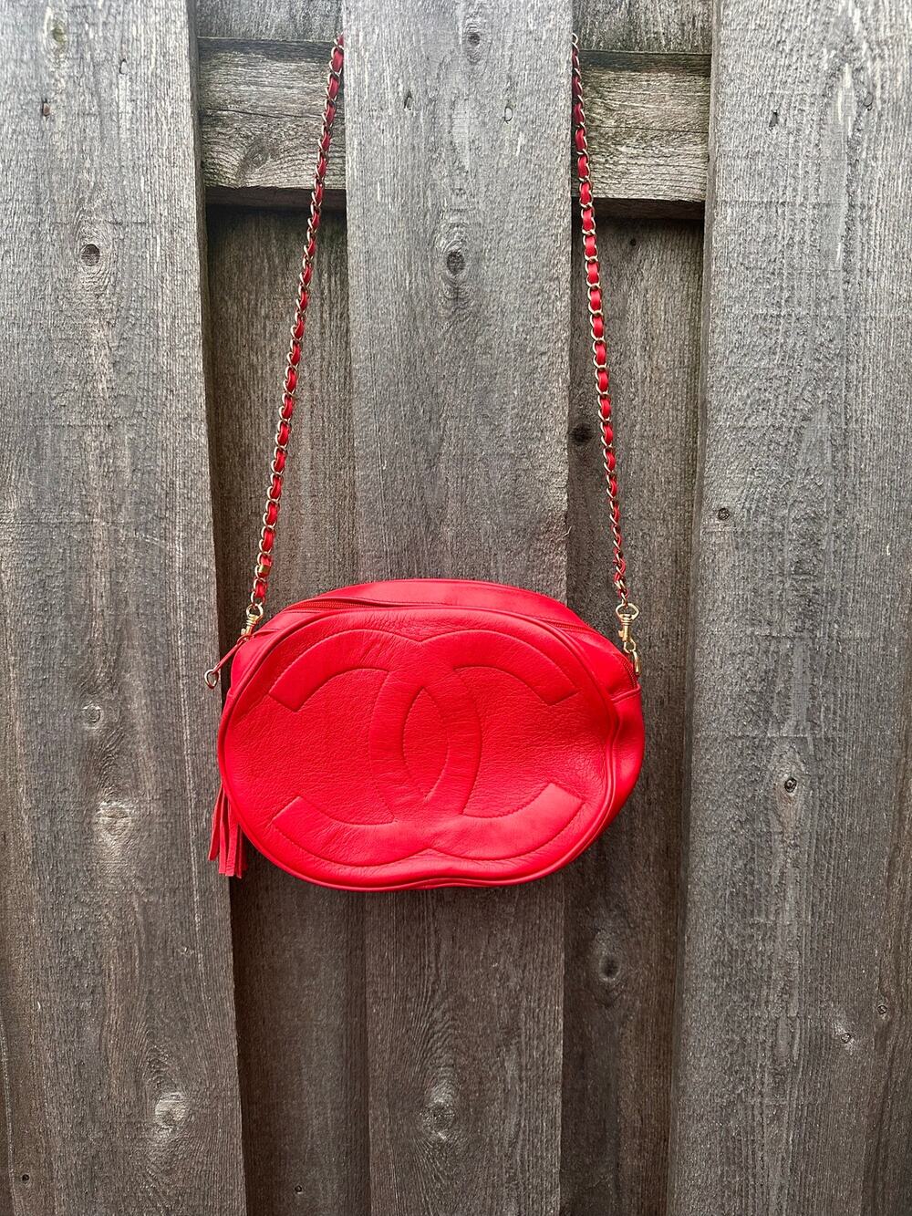Source Unknown Vintage CC Red Leather Camera Bag Gold-Tone Chain Strap